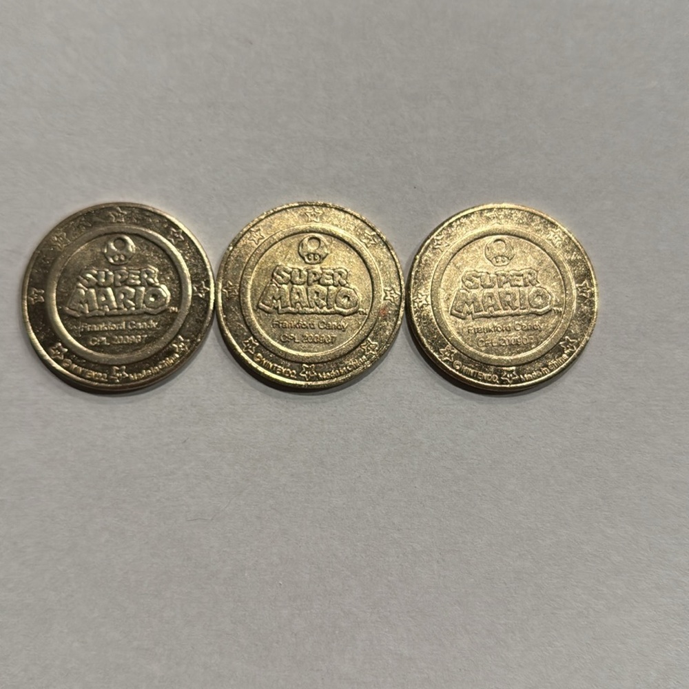 Super Mario Bros Painted coin set COMPLETE!! - Picture 3 of 15